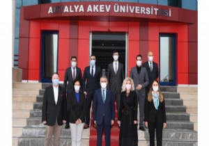 Vali Yazc dan Antalya Akev niversitesini Ziyaret
