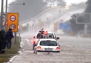 Antalya da Ya Yollar Kapatt