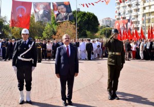 CUMHURYET BAYRAMI NIN 93. YILI ANTALYADA TRENLE KUTLANDI