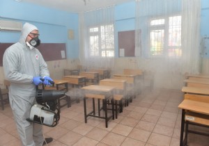 Kepezde okullar renciler iin dezenfekte edildi