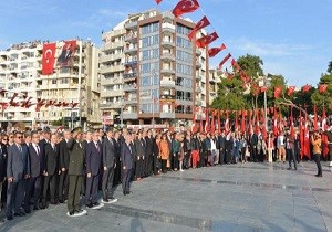 Cumhuriyet Meydan nda 10 Kasm Atatrk  Anma Treni