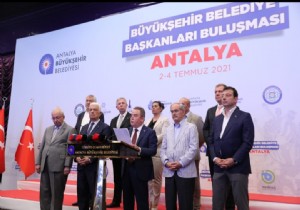 CHP li  Bykehir Belediye Bakanlar Antalya da Buluup Bildirge Yaynladlar