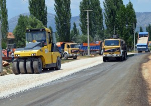 ELMALI ZMRTOVA YOLU ASFALTLANDI