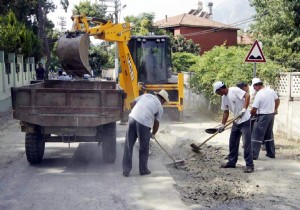 GYNK TE BOZUK YOLLAR ONARILIYOR