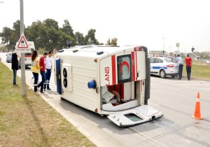 AMBULANSLA MNBS ARPITI: 5 YARALI