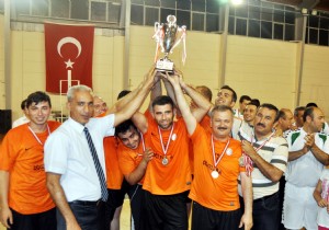 SERK KAYMAKAMLIK VOLEYBOL TURNUVASI SONA ERD