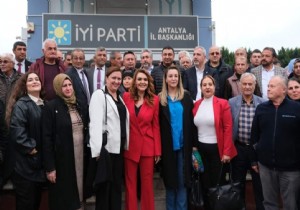 Ayen Kurt, Y Parti Antalya Milletvekillii aday aday